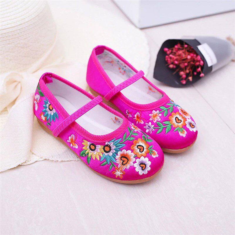 Girls Dancing Bottomed Cloth Shoes For Kids Children Soft Le - 实物图