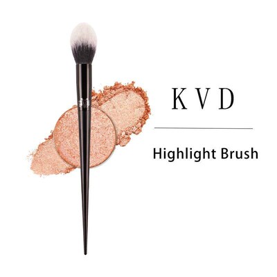 Kat Von D- Makeup Brush 04 Highlight Brush Soft Fiber Hair