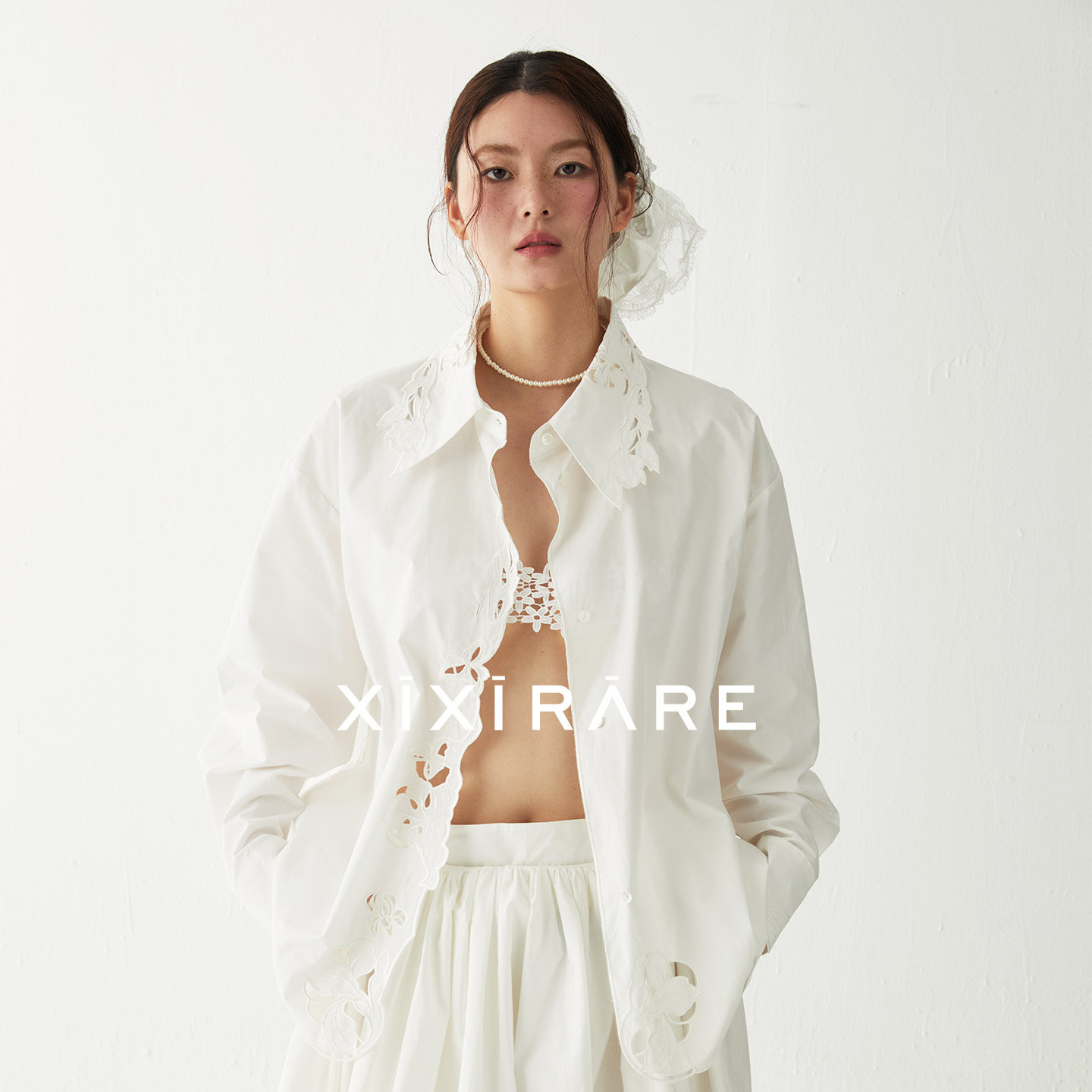 xixirare稀宥女装率性绣花荷叶花边镂空白衬衫长袖宽松时髦衬衣