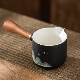 羡安远山陶瓷公道杯茶海分茶器日式家用大号茶海功夫茶具黑陶公杯