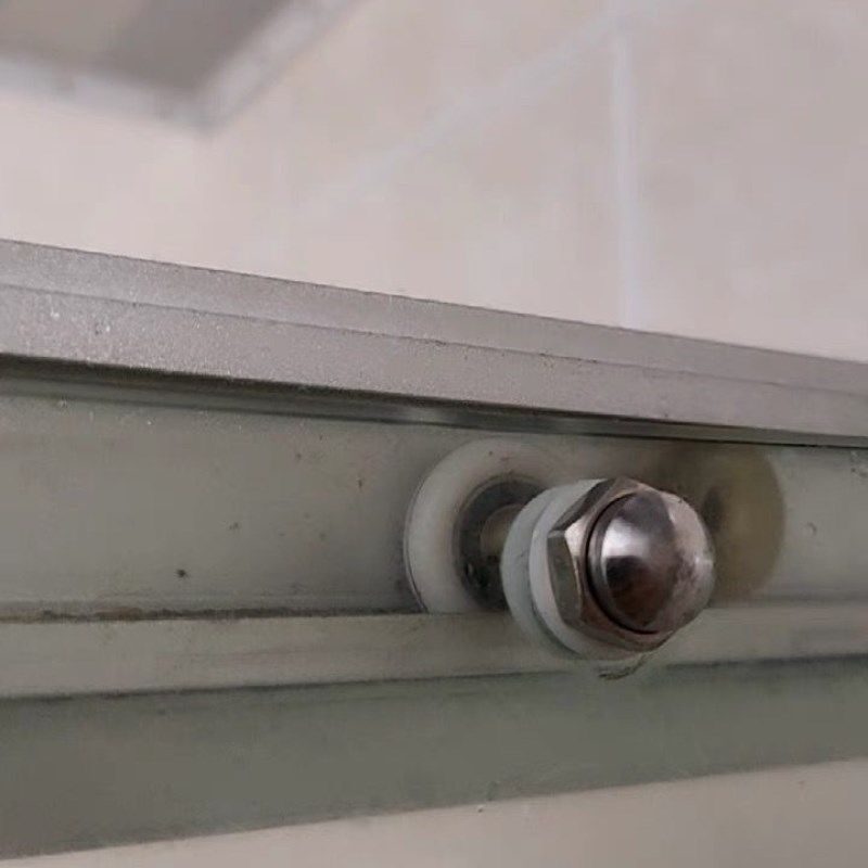 淋浴房移门滑轮老式滑轮圆弧形浴室玻璃轨道轮子滚轮五金配件全套