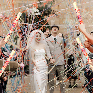 结婚礼炮流星雨礼花筒结婚用品大全彩带喷筒手持拧婚庆拍照花瓣雨