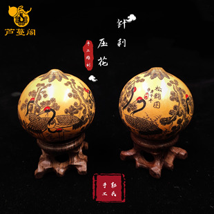 葫芦手把件文玩葫芦压花针刺精品小鸡蛋手捻微雕墨刻葫芦收藏摆件