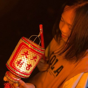 潮汕传统竹编油纸迷你儿童手提灯笼姓氏小方手工定制文字节日挂饰