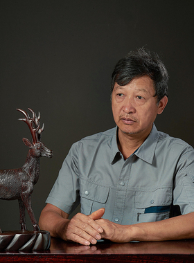 黑檀木雕鹿摆件实木创意家居家装饰品客厅酒柜茶几电视柜桌面玄关