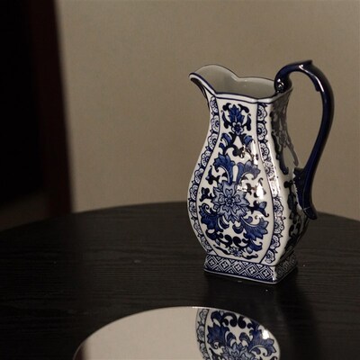 一枚橙 仿古青花瓷花瓶带把手花瓶摆件中西结合板房摆件插花鲜花