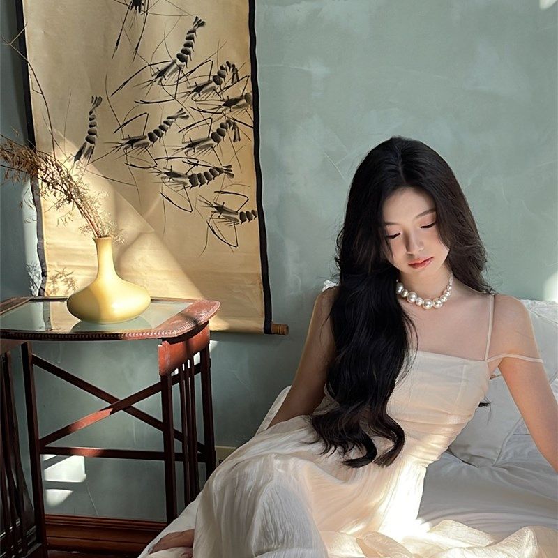 下蛋喵 氛围感气质飘逸褶皱肌理打揽海边浪漫度假吊带连衣裙长裙,女装/女士精品,连衣裙,淘宝优惠券,粉丝福利购,淘宝优惠卷