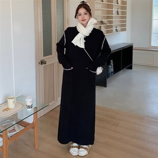 法式polo领黑色针织连衣裙女2025秋冬新款毛衣撞色大码宽松长裙子