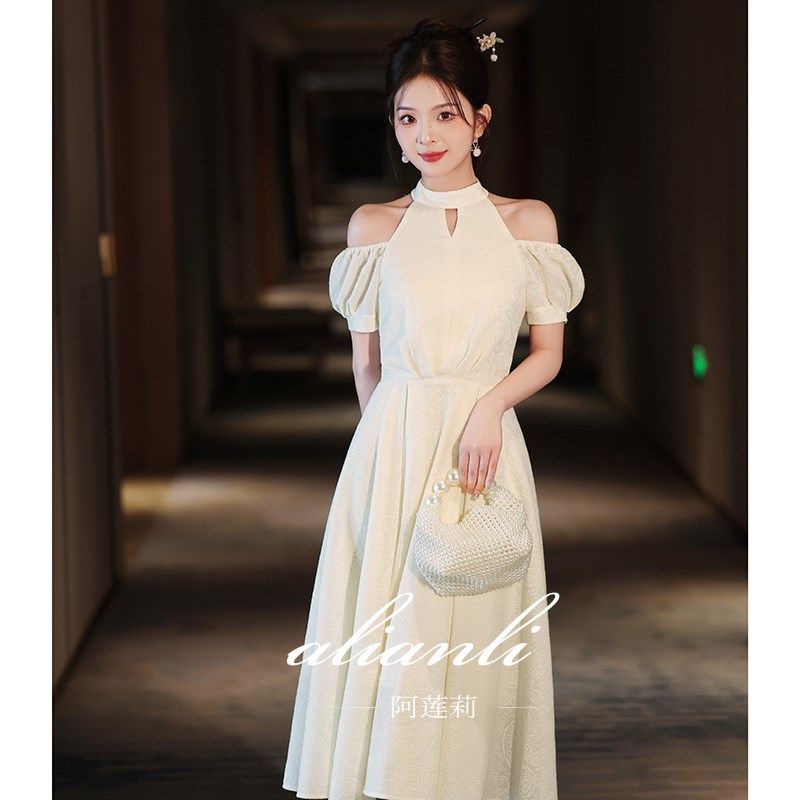 晚礼服裙女轻奢小众高端高级感新中式主持人日常可穿香槟色订婚