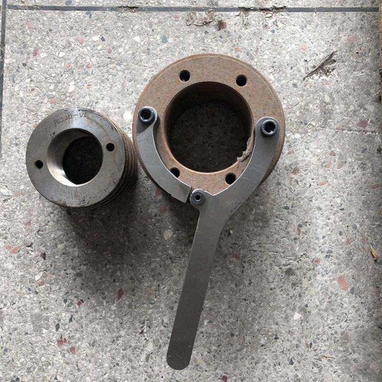 挖掘机维修换油封扳手工具拆卸液压油缸二抓专用油缸缸筒活塞扳手