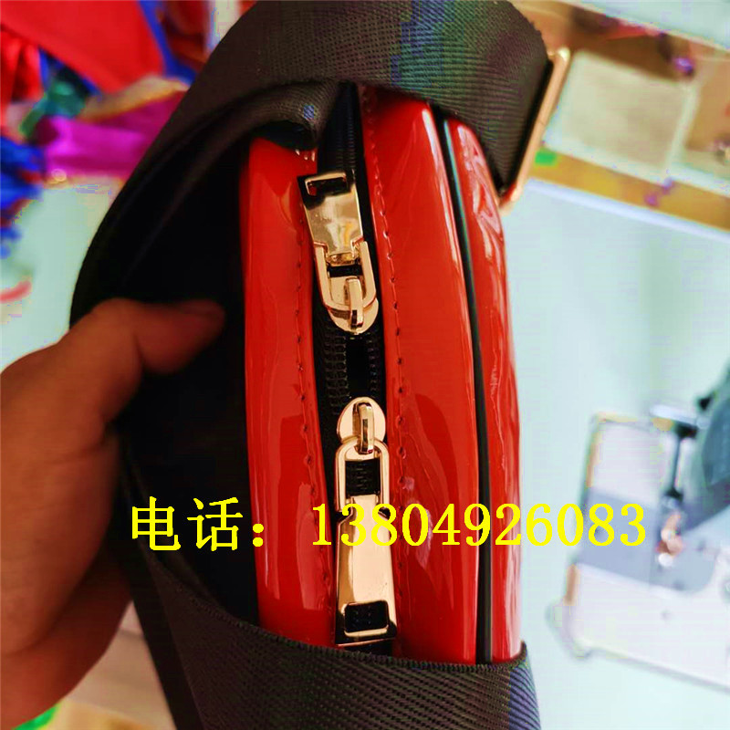蒙古传统演出鼓包兜子大神二神出马破关鼓袋舞台漆皮镜面革单肩包