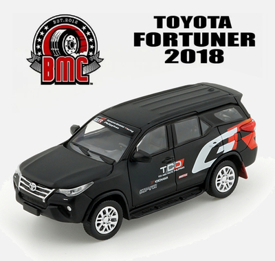 BMC 1 64 Toyota 丰田Fortuner穿越者SUV汽车GR赛车模型收藏摆件