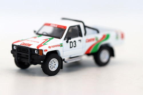 PARA 合金1 64丰田Hilux 海拉克斯皮卡运输车模型Castrol涂装经典