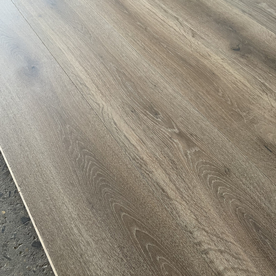 库卡出口三层实木复合地板咖灰侘寂复古橡木自然结疤出口德国环保