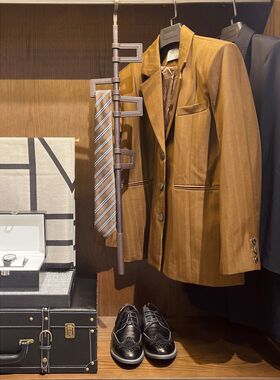 MOON慕空间样板房间衣帽间装饰品摆件道具软装展厅男士衣柜组合