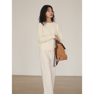 白色毛衣女款2024新款冬季加厚麻花短款内搭小个子圆领针织打底衫