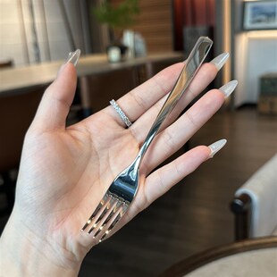 气质老板娘吃水果用的叉子!316品级不锈钢水果叉 蛋糕叉子小叉子
