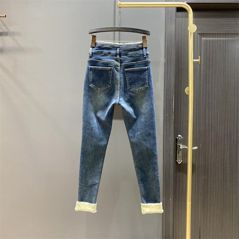 加厚保暖羊羔绒小脚牛仔裤女2025冬季新款高腰弹力紧身九分铅笔裤