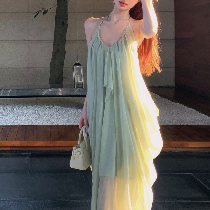 纯欲性感露背挂脖吊带连