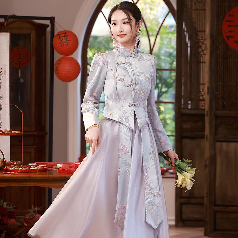 新中式伴娘服2024新款冬灰色长袖改良秀禾姐妹服伴娘团礼服裙显瘦