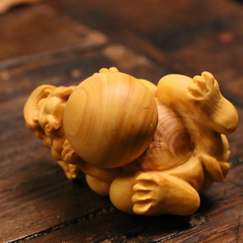 小叶黄杨木雕文玩摆件手把件雕刻工艺品木质实木神兽天禄貔貅抱球