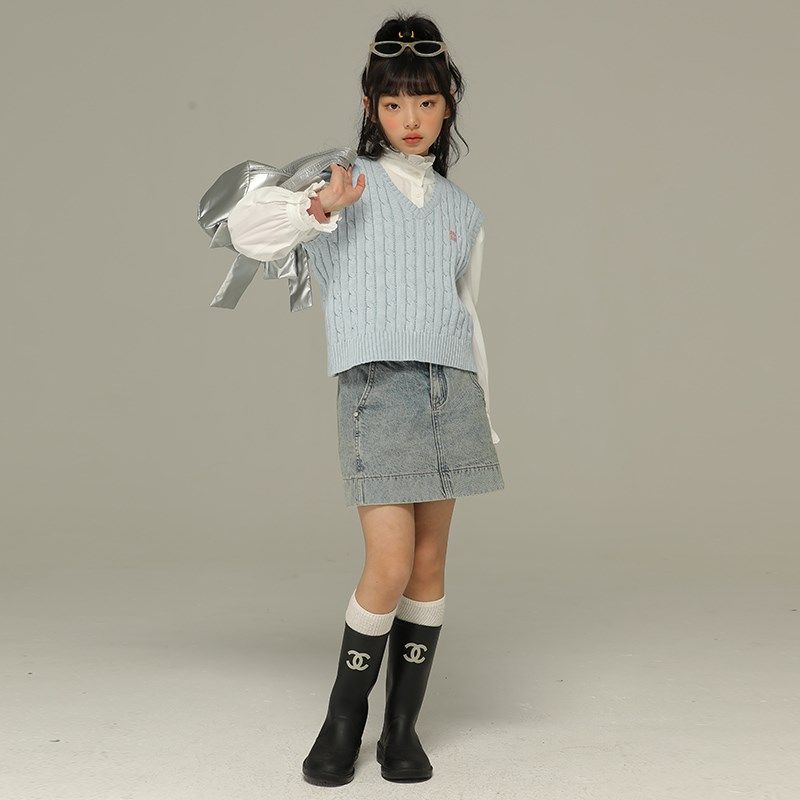 小女森女童春秋复古休闲牛仔外套中大童宽松水洗短款舒适长袖上衣,童装/婴儿装/亲子装,儿童牛仔外套,淘宝优惠券,粉丝福利购,淘宝优惠卷