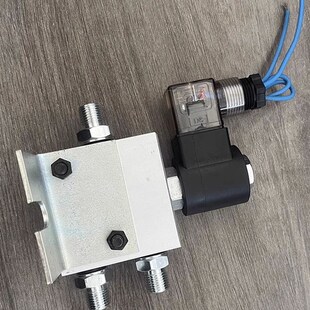 挖掘机改装旋转手柄电控抓木器夹挖机先导电磁阀12 24V三孔三通阀