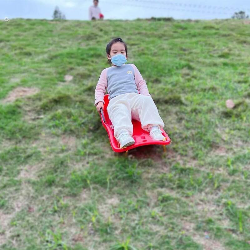 滑草板儿童画草垫草地滑雪板单板双人加厚爬犁成人滑沙板小孩橇车