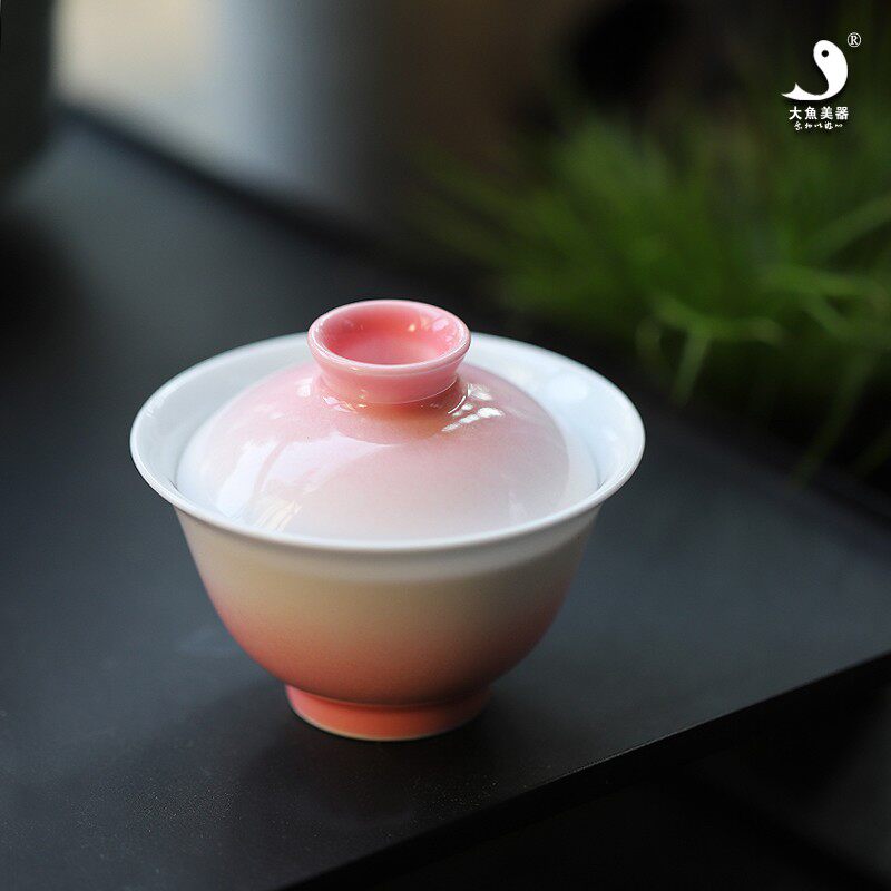 大鱼美器 桃花片泡茶碗 陶瓷盖碗女士茶具粉色泡茶器小号薄胎茶碗