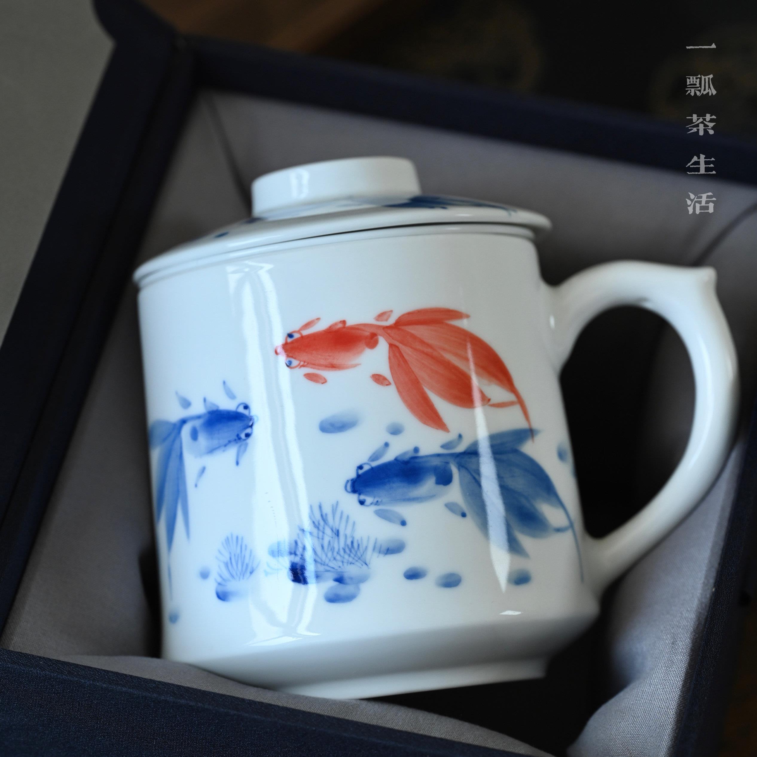 景德镇手绘青花瓷茶杯大号带盖过滤家用陶瓷中式办公杯茶水分离杯