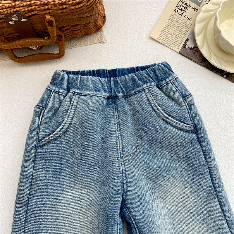 女童牛仔裤冬款软宝宝冬季洋气加厚羊羔绒裤子保暖长裤窄版直筒裤