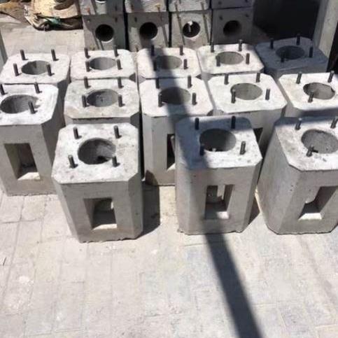 北京水泥墩预制庭院灯预埋件猫跳台路灯杆水泥基础混凝土底座监控