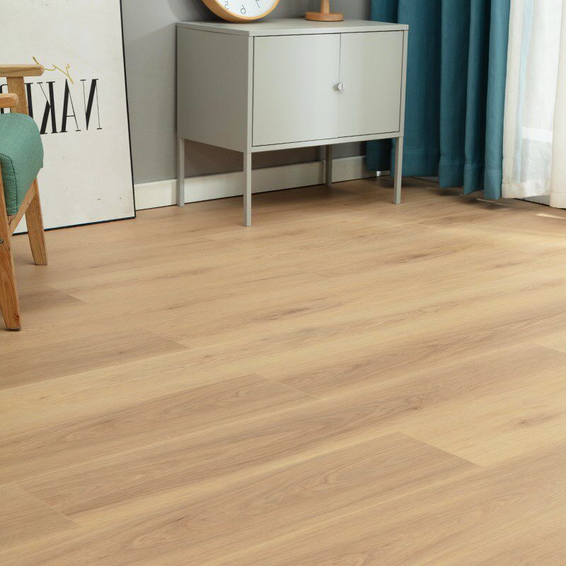 浅原木灰色金刚面三层实木复合地板松木环保家用防水耐磨地暖14mm