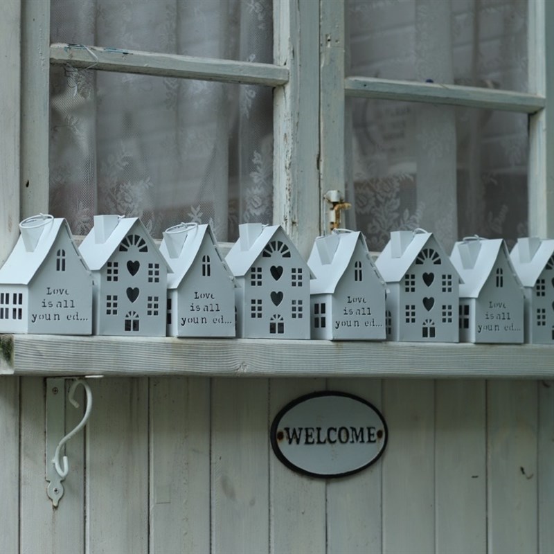 众擎杂货铁皮房子白色小房子 联排别墅 两个一组