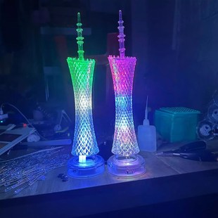 广州塔小蛮腰发光创意礼品广州塔塑料款电视塔广州塔摆件工艺品