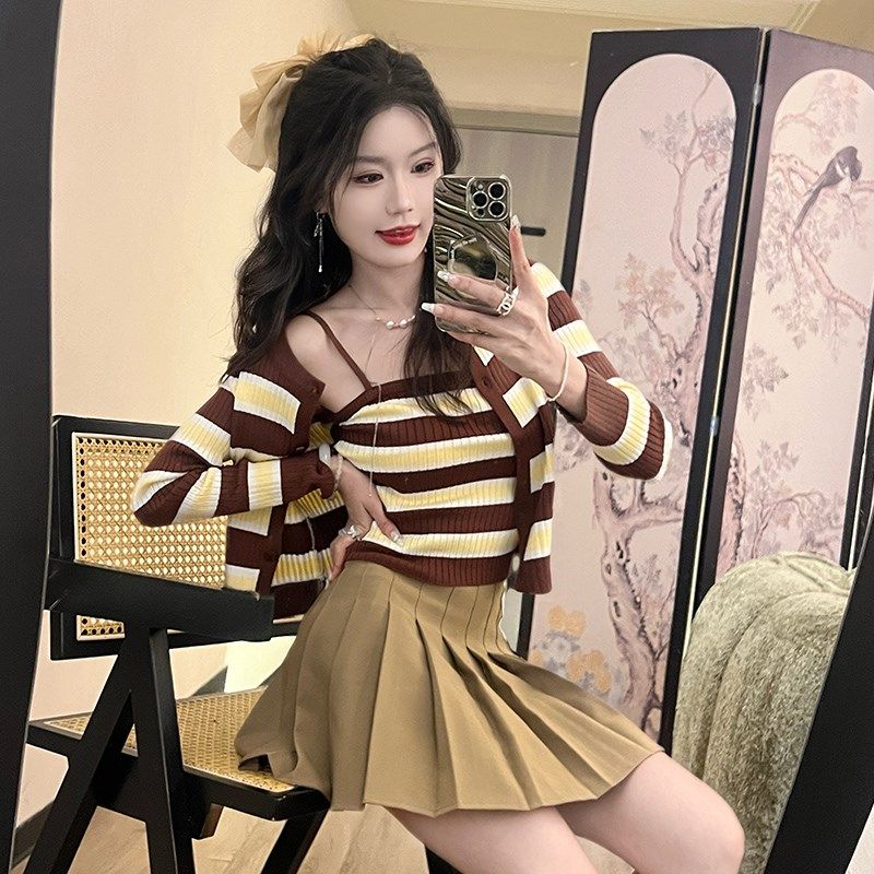 复古温柔撞色条纹针织开衫外套女秋装修身内搭吊带背心上衣两件套,女装/女士精品,时尚套装,淘宝优惠券,粉丝福利购,淘宝优惠卷