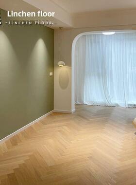 橡木色纯三层实木鱼骨人字3毫米茶白色地暖环保锁地板