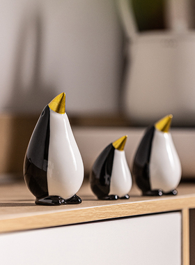 可爱陶瓷小企鹅动物茶宠小摆件创意家居客厅酒柜房办公室桌面装饰