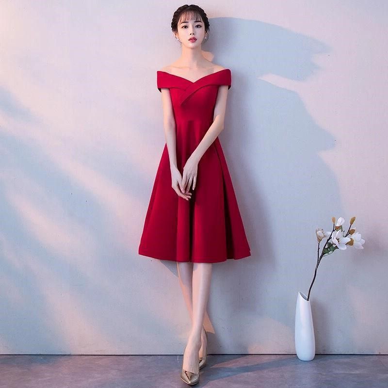 一字肩敬酒服新娘结婚订婚连衣裙红色礼服日常小个子聚会大气简约