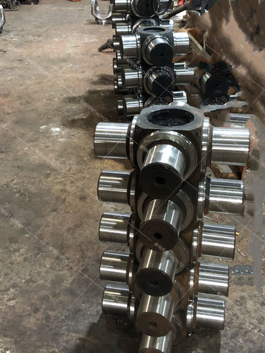 十字万向联轴器用十字包SWP-B型SWP225 JBT7341.1-2005 74*218