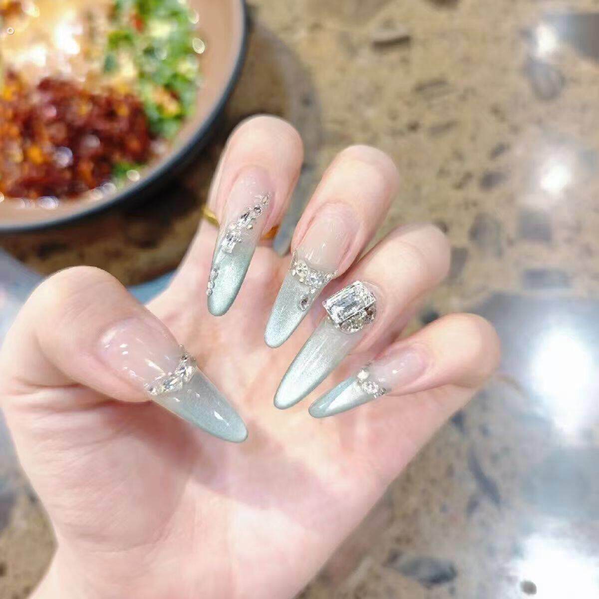 纯手工穿戴美甲月光蝴蝶气质高级猫眼超显白爆闪可拆卸光疗甲