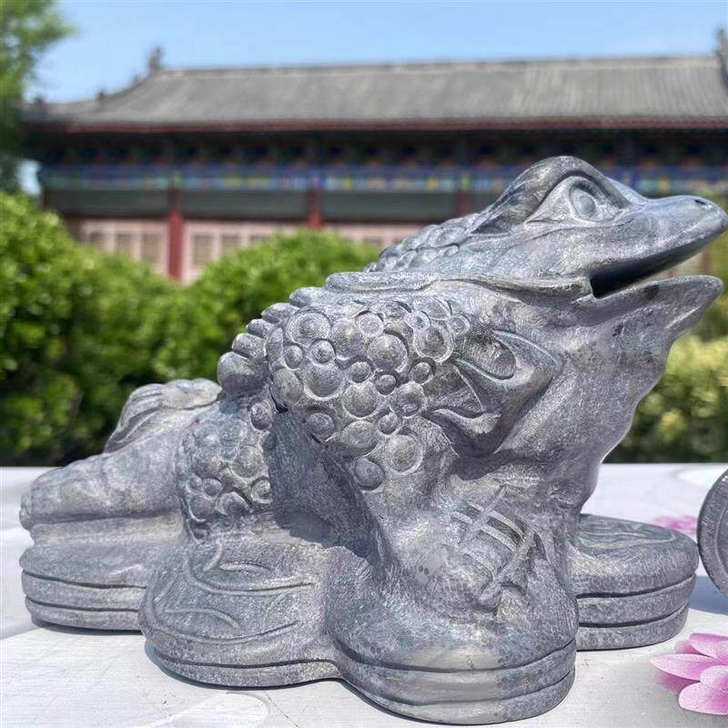 石雕金蟾青石石头三足蟾蜍青石金蝉蛤蟆雕刻摆件庭院家居原石雕刻