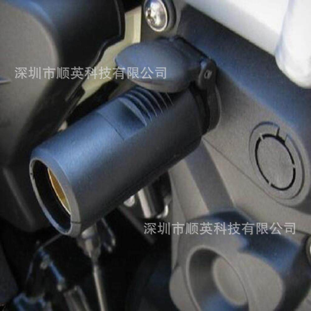 欧规车载点烟器转换头母座手机充电转换插座摩托车多用汽摩配件