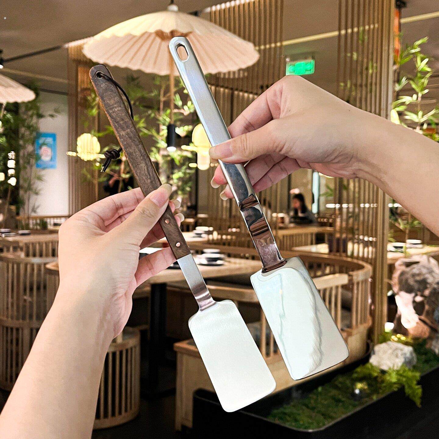 304不锈钢煎铲胡桃木柄把小锅铲家用炒菜铲子小号老式料理小铲子