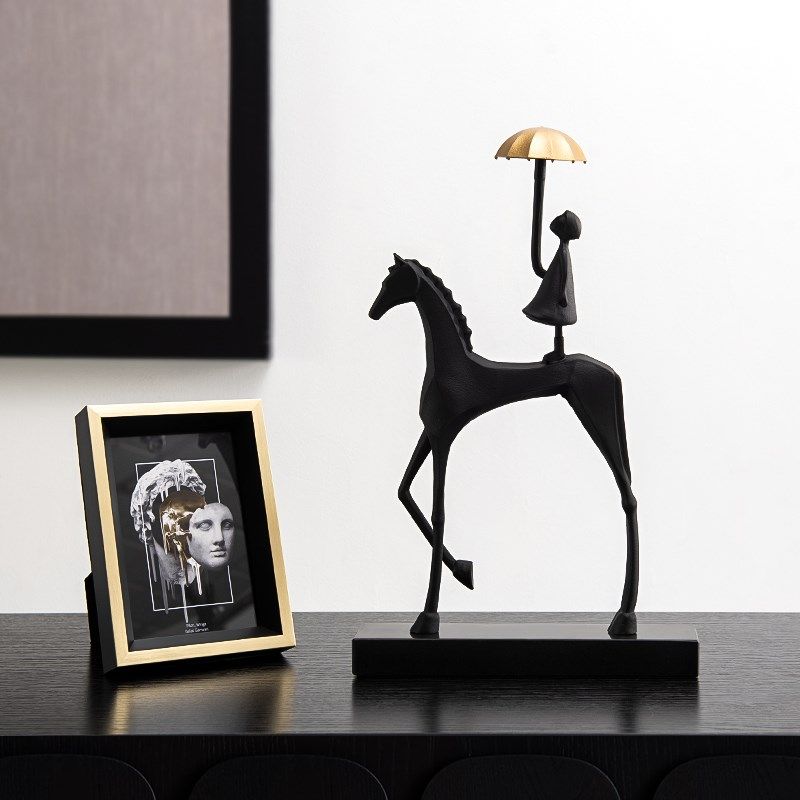 创意铸铁金属马摆件家居客厅轻奢高档装饰品电视柜酒柜高级感摆件,家居饰品,装饰摆件,淘宝优惠券,粉丝福利购,淘宝优惠卷