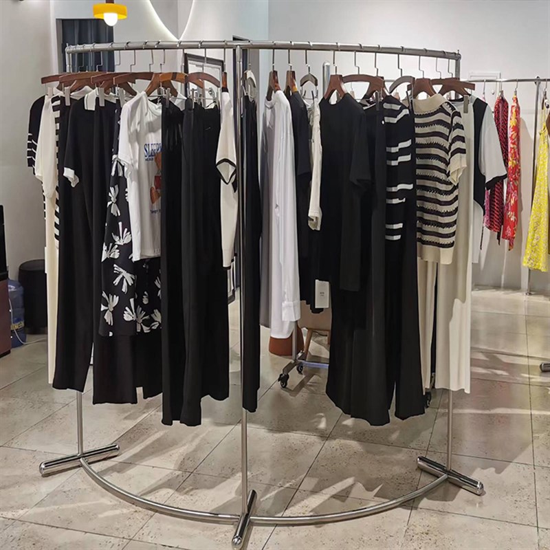 不锈钢圆弧形中岛架男女装店落地展示架服装店中间货架饰品展示桌
