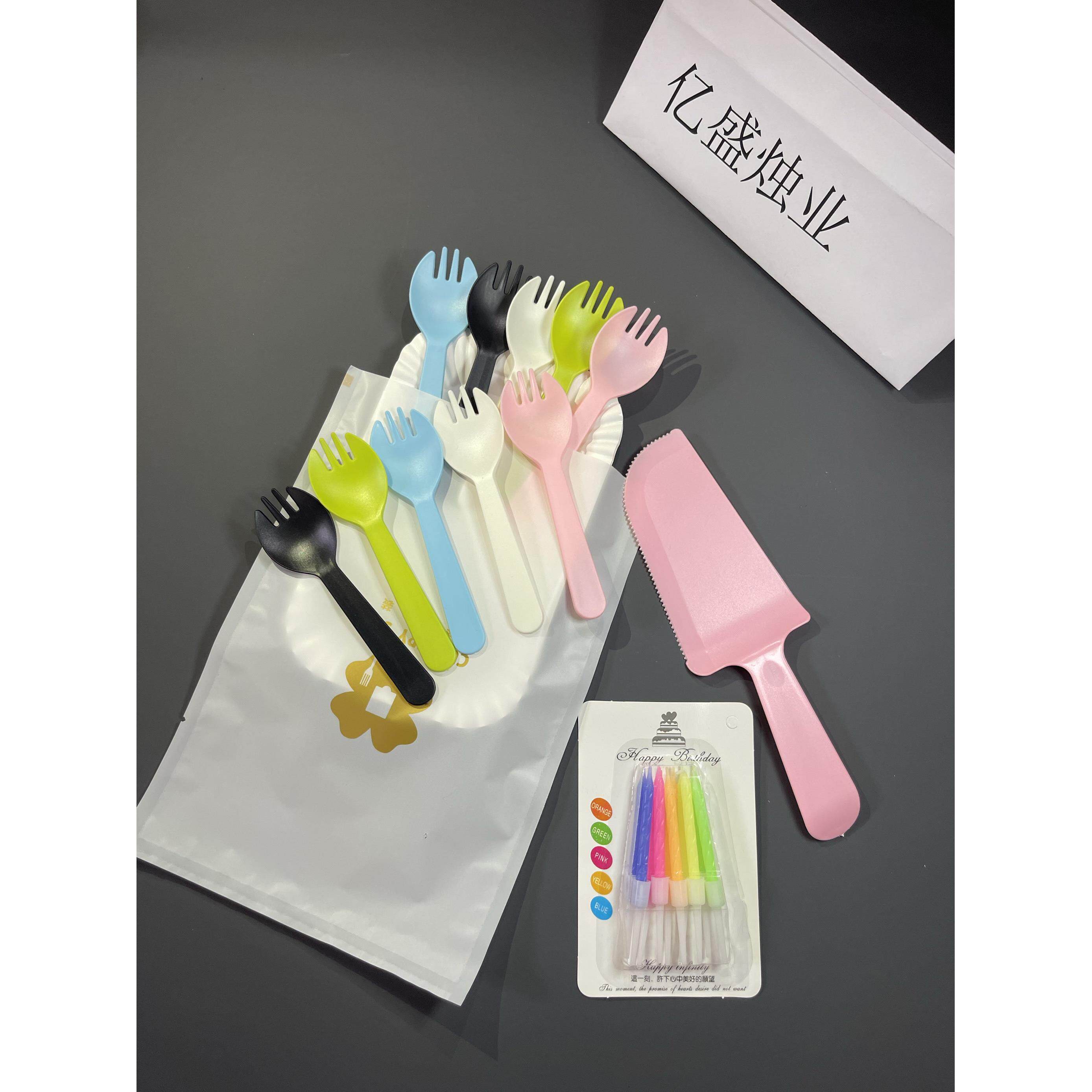 蛋糕刀叉套组生日刀叉碟组合磨砂袋盘叉蛋糕餐具一次性纸盘套装