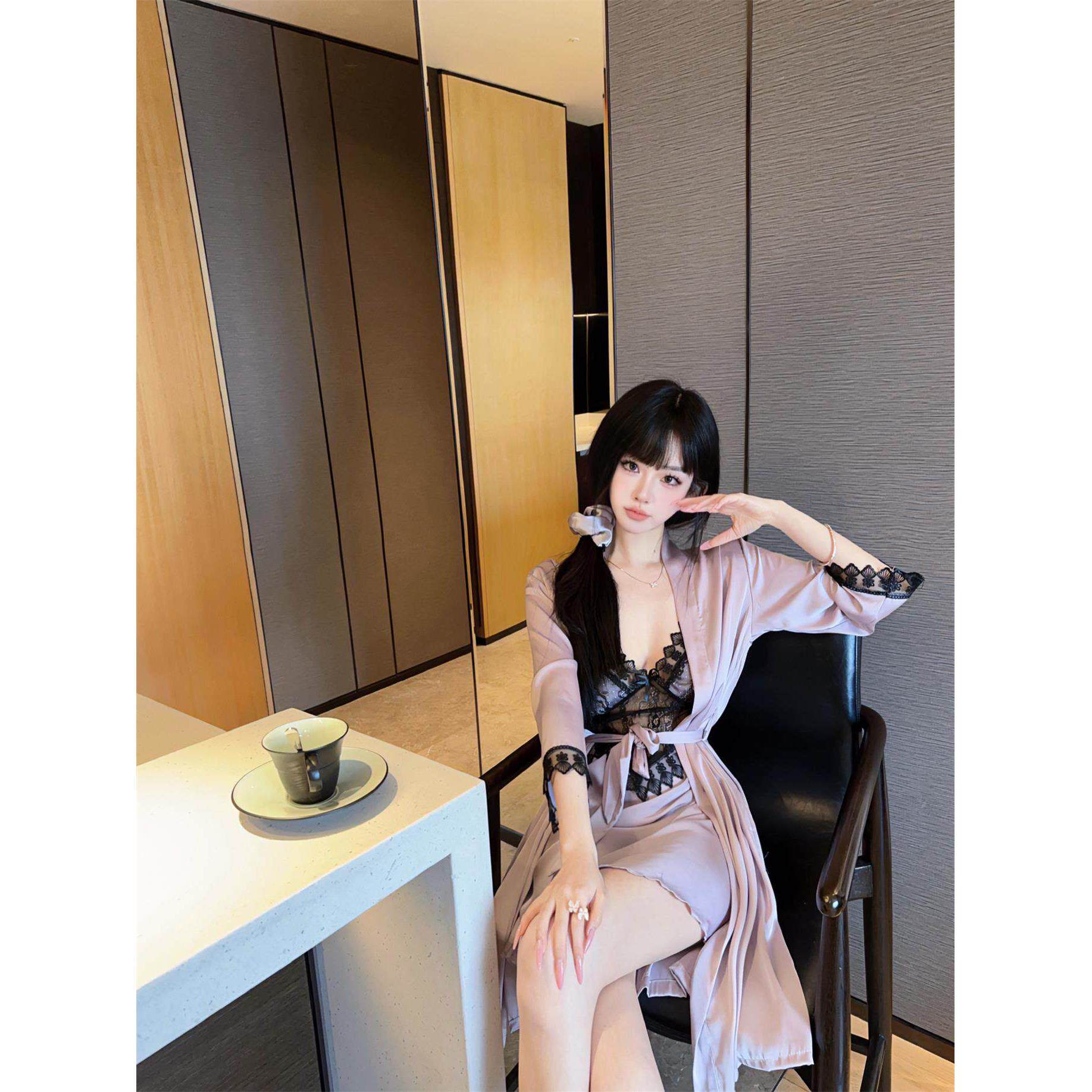 喵酱酱 名媛风轻奢高级感蕾丝拼接绸缎冰丝吊带睡裙睡袍套装女