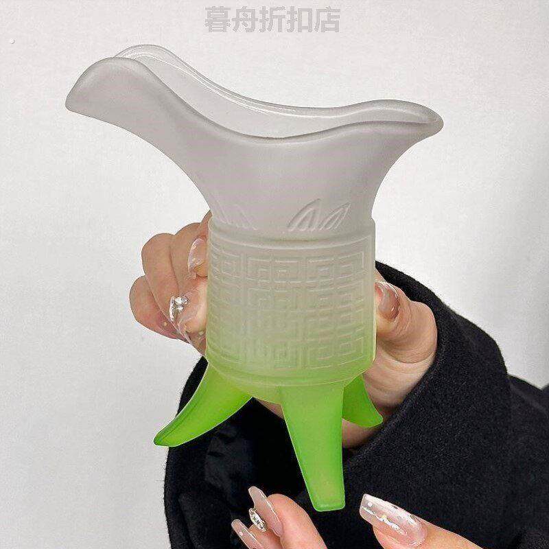 古代皇帝酒杯磨砂渐层绿帝王杯创意仿古爵杯玻璃水杯拿铁咖啡杯