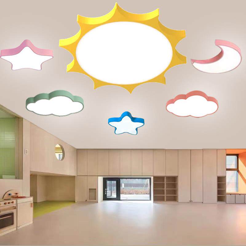 幼儿园卡通吊灯太阳星星云朵造型灯教室过道大厅母婴店儿童吸顶灯